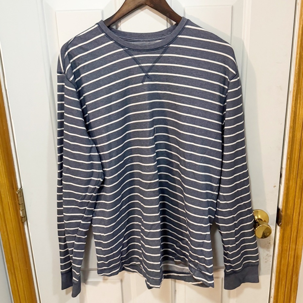 Old Navy Long Sleeve Tee Men XL Blue Striped Crewneck V-Stitch Pullover Casual